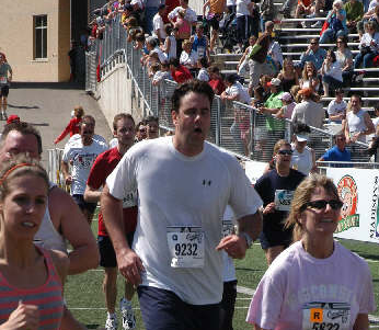 Geoff finishing the 26th Annual Crazylegs Classic